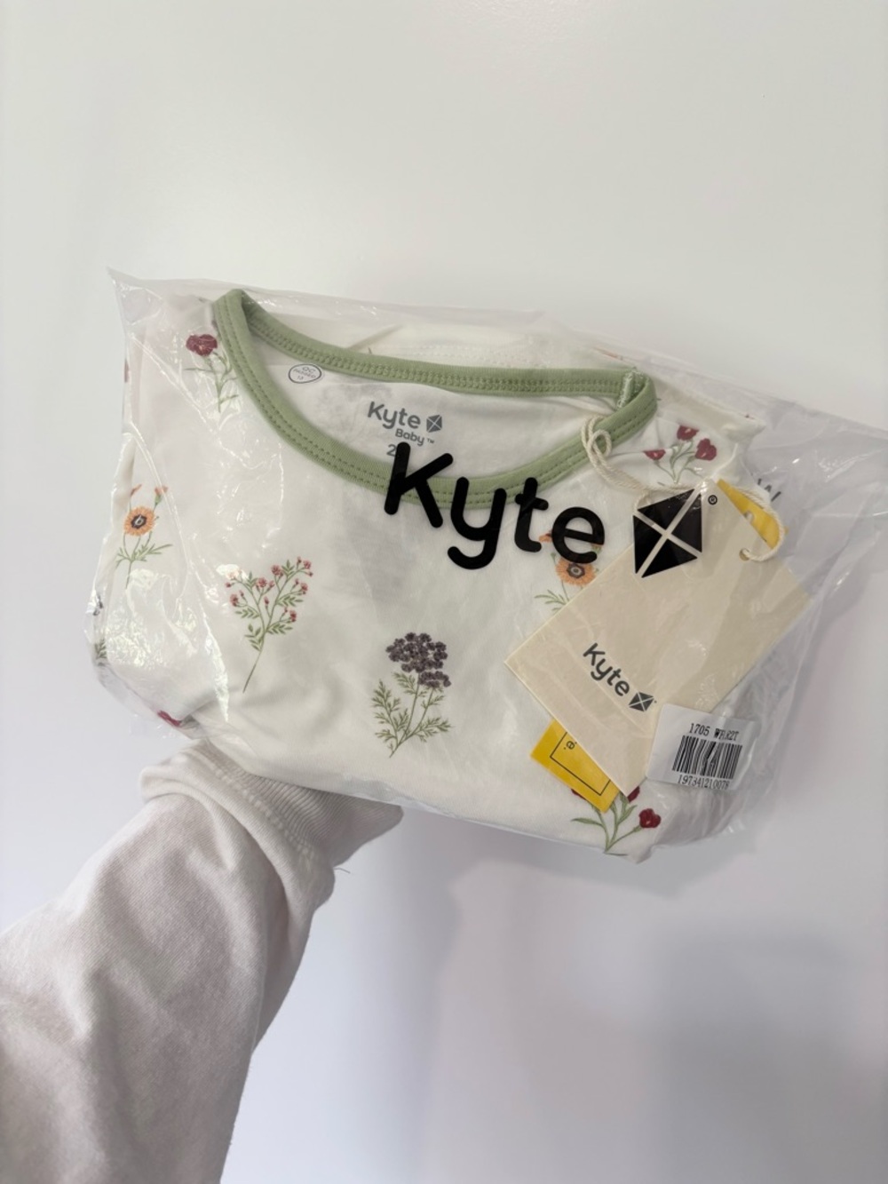 Kyte Baby Wildflower 2 pc Short Set Size 2T New
